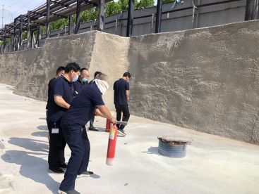 筑牢防火墻，把好安全關，  ---公司開展消防應急演練